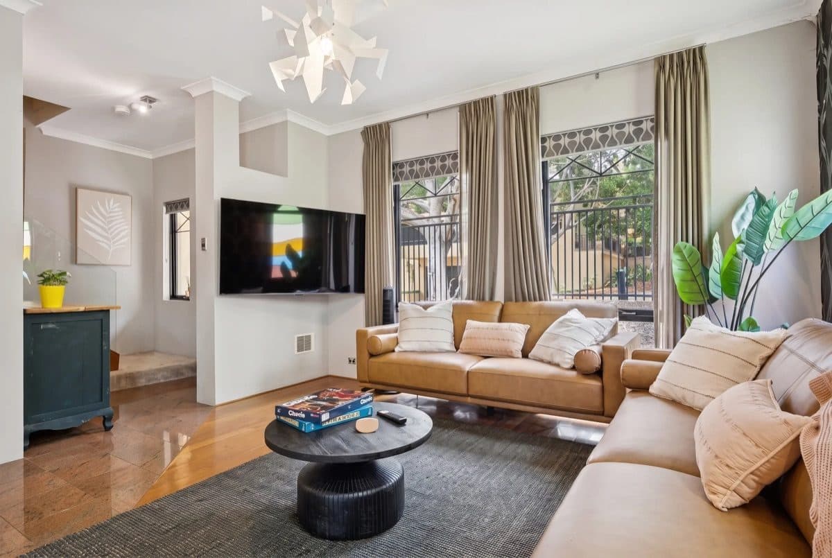 The SoHo Loft, East Perth — photograph 4