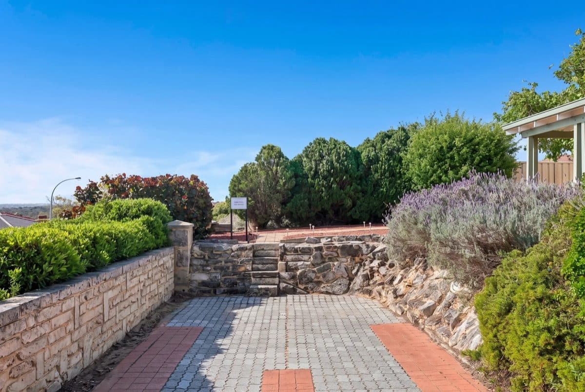 Sunset Villa, Joondalup — photograph 5